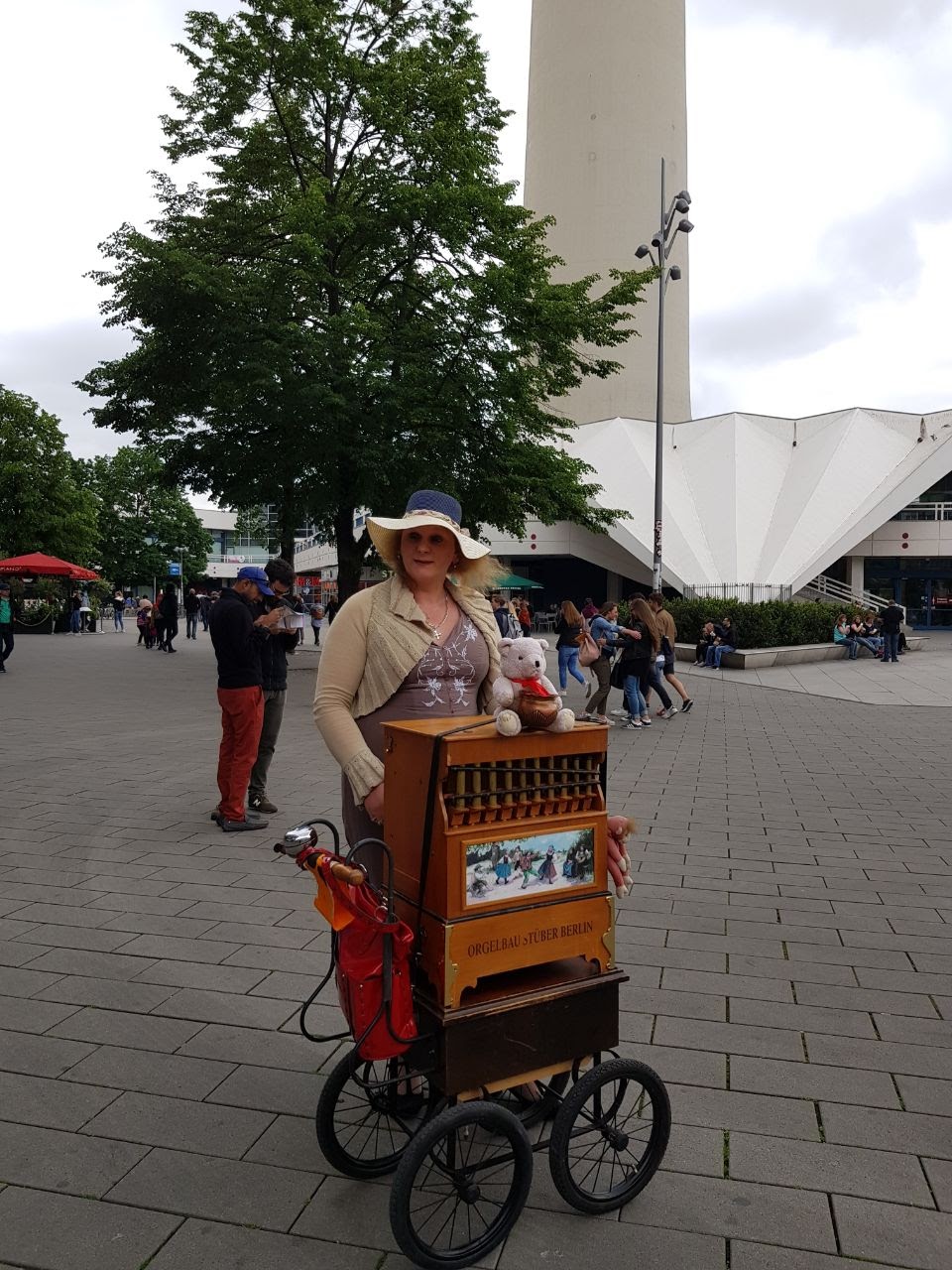 Anja Eisbrenner, " Orgel Anja " am Fernehturm